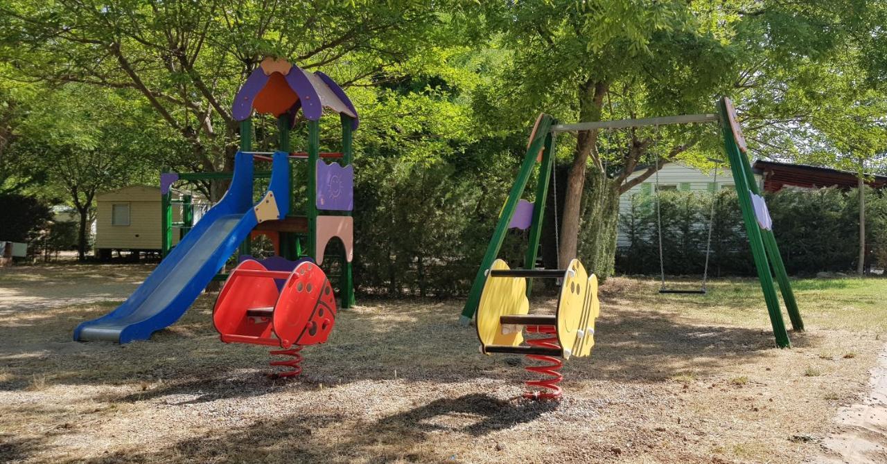 Camping Oliana المظهر الخارجي الصورة