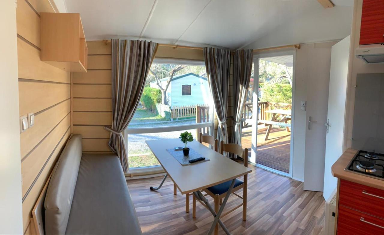Camping Oliana المظهر الخارجي الصورة