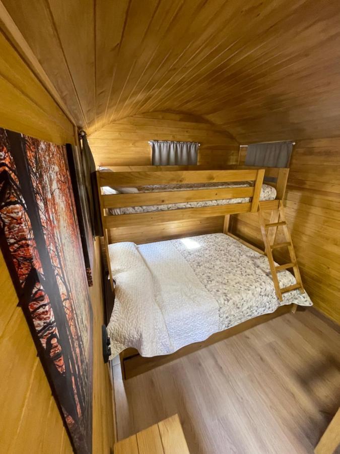 Camping Oliana المظهر الخارجي الصورة