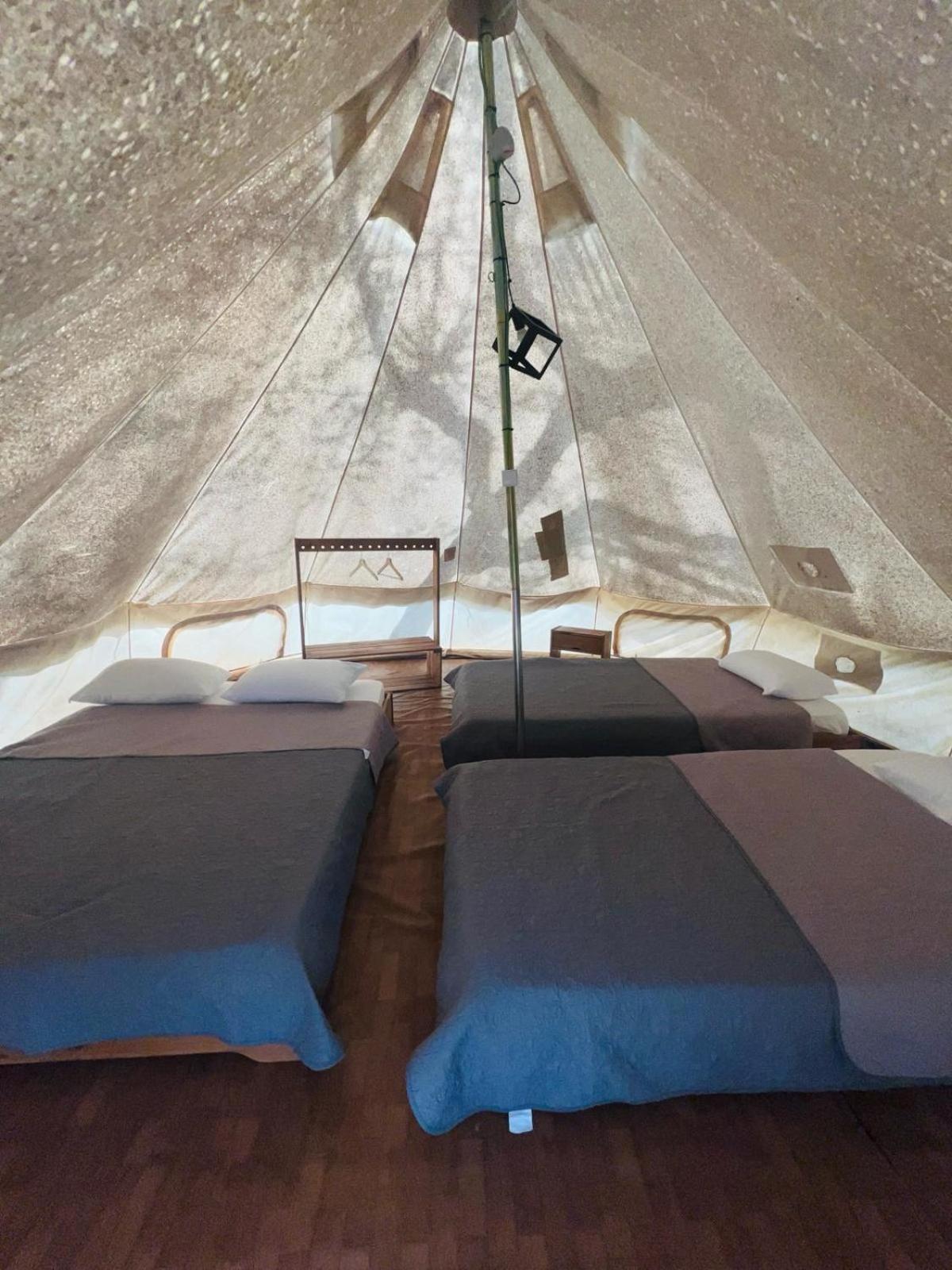 Camping Oliana المظهر الخارجي الصورة