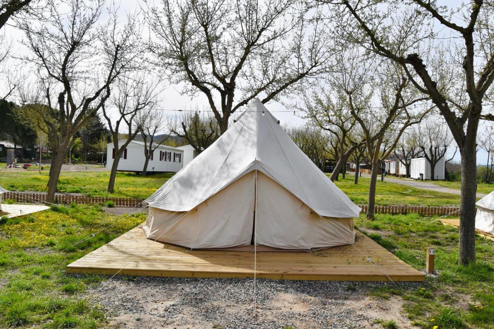 Camping Oliana المظهر الخارجي الصورة