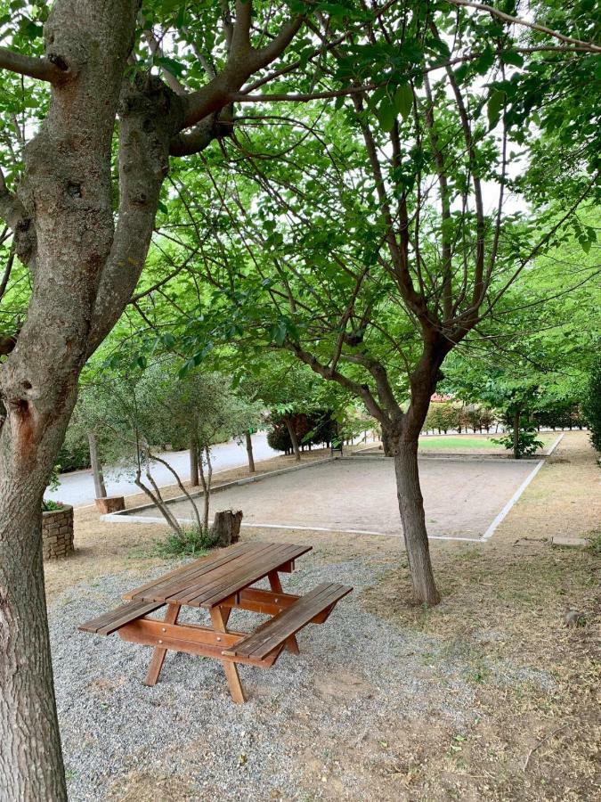 Camping Oliana المظهر الخارجي الصورة