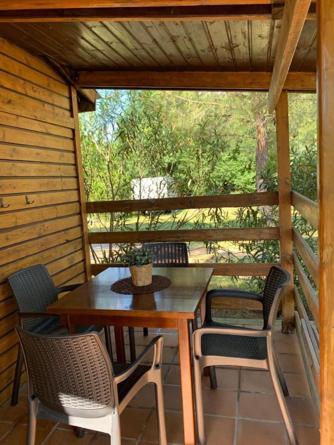 Camping Oliana المظهر الخارجي الصورة