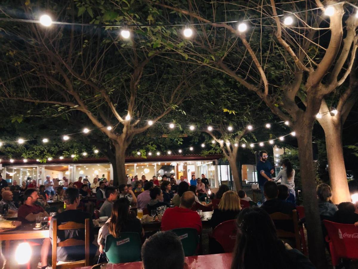 Camping Oliana المظهر الخارجي الصورة